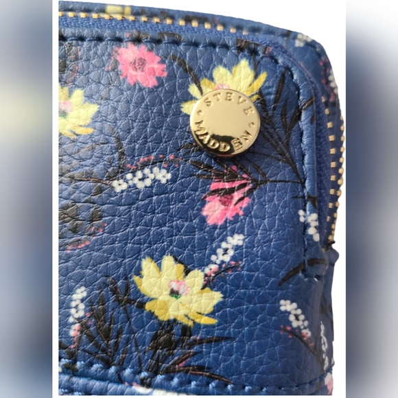 NWT STEVE MADDEN | BLUE/MINT| FLORAL PRINT |  BTRELL WRISTLET - Picture 14 of 16